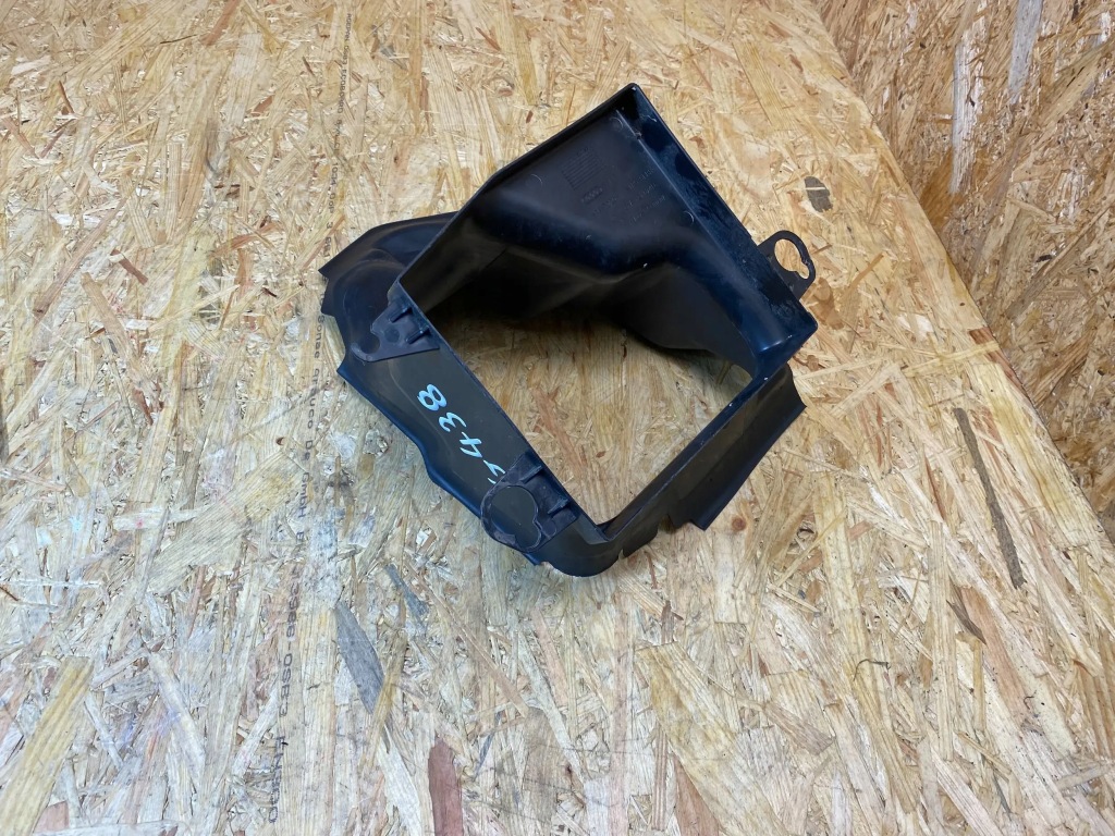 Кермо  повітря додаткової радіатора води audi q2 81a 81a121674b 2016- Зі Шроту