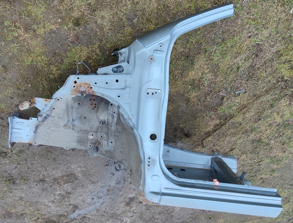 фото №1, Поріг блок двигуна лонжерон чверть ліва toyota yaris ii