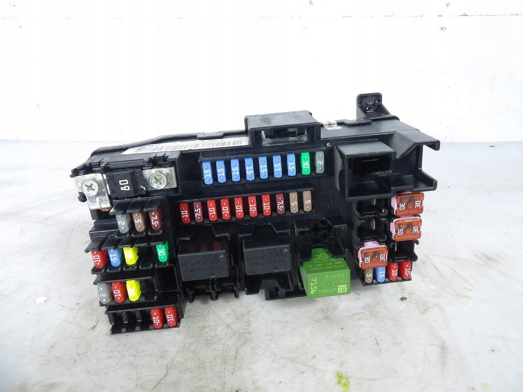 Купить Opel mokka 1 1.6cdti коробка предохранителей 1-2109261-1