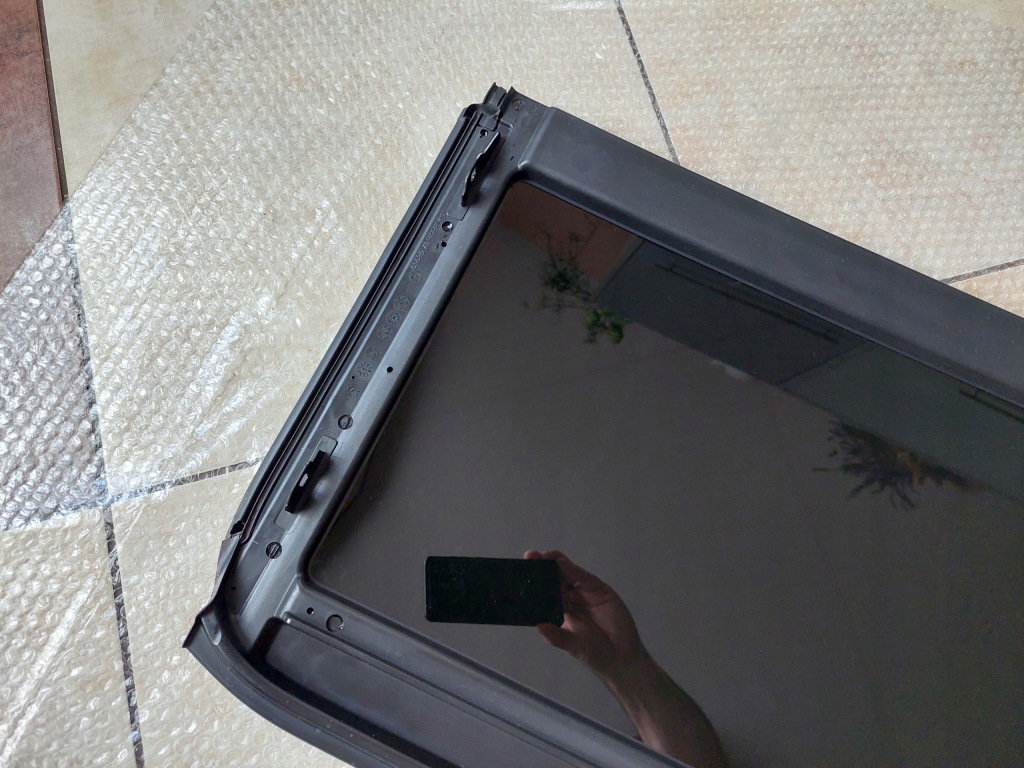 фото №7, Люк - панорама - стекло задняя - audi a4 b8 - kombi - 8k9