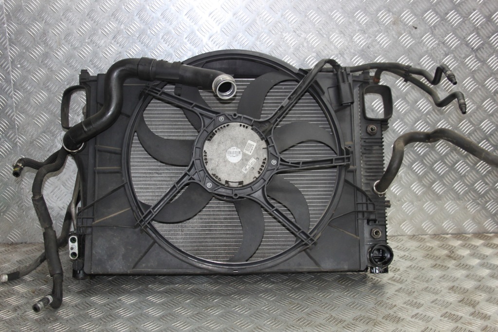 фото №1, Mercedes w216 комплект радіатор вентильований 5.5 07r