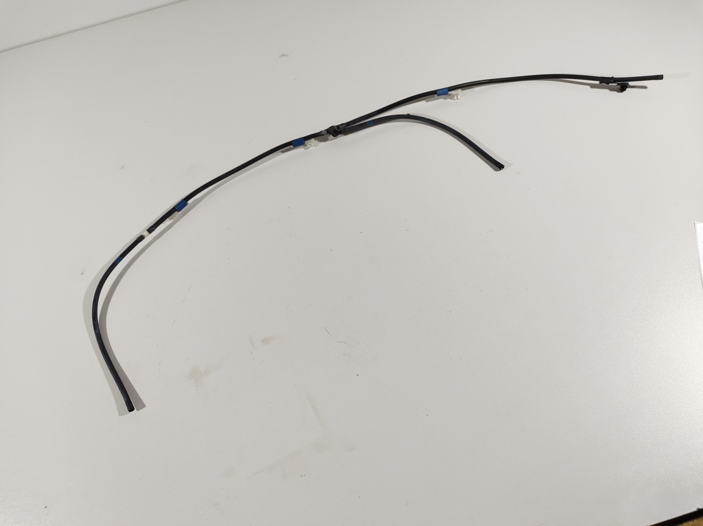 фото №1, Lexus is300h 13r шланг омивача