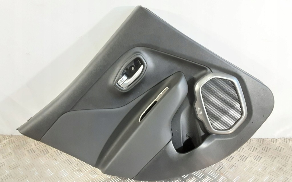 фото №1, 2019 jeep renegade обшивка дверь задних