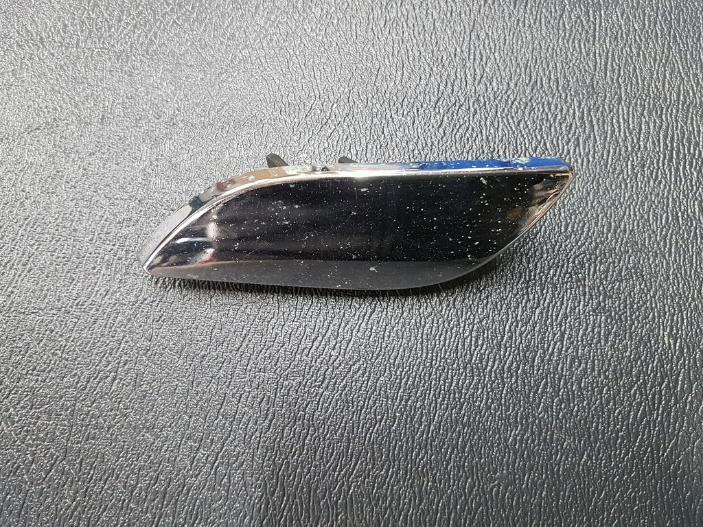 фото №1, Заглушка розпилювача права skoda superb ii 3t4