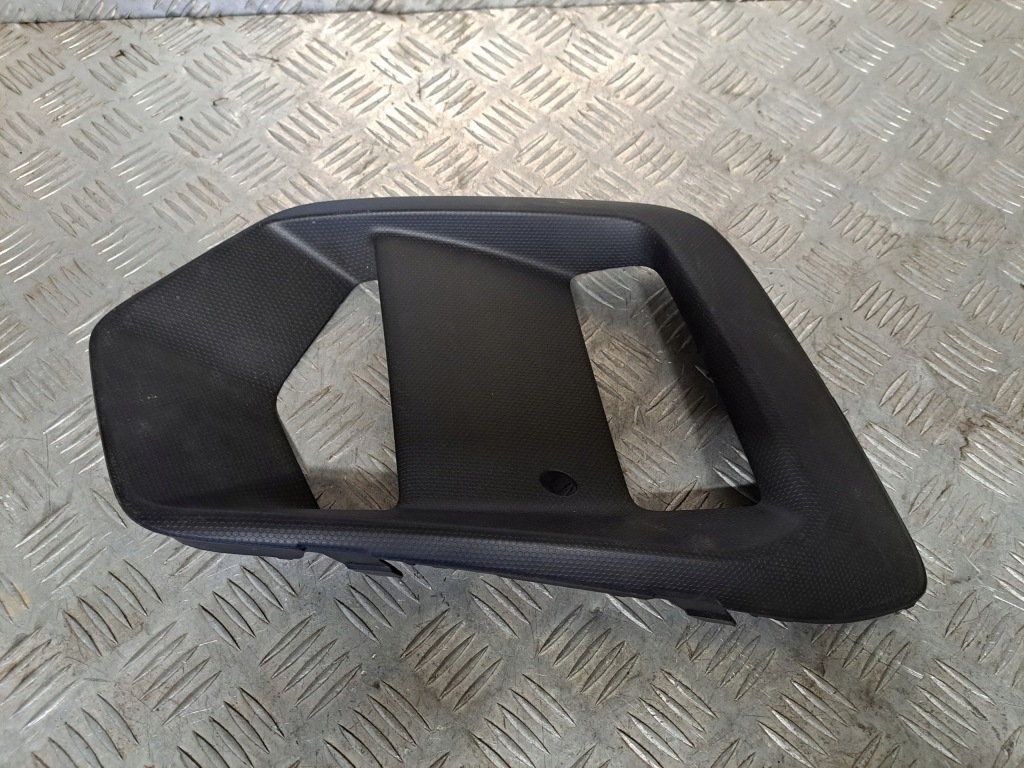 Ford focus mk3 rs 2016r решітка бампера ліва перед Недорого