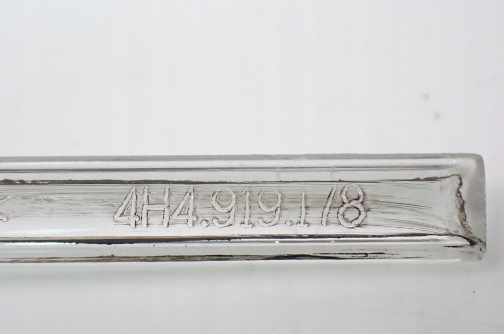 фото №7, Молдинг освітлення оббивка audi a8 d4 4h4919178