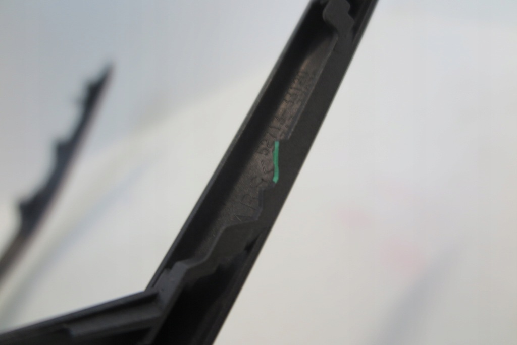 фото №7, Молдинг бампера левый перед передняя toyota camry viii lift 52713-33120