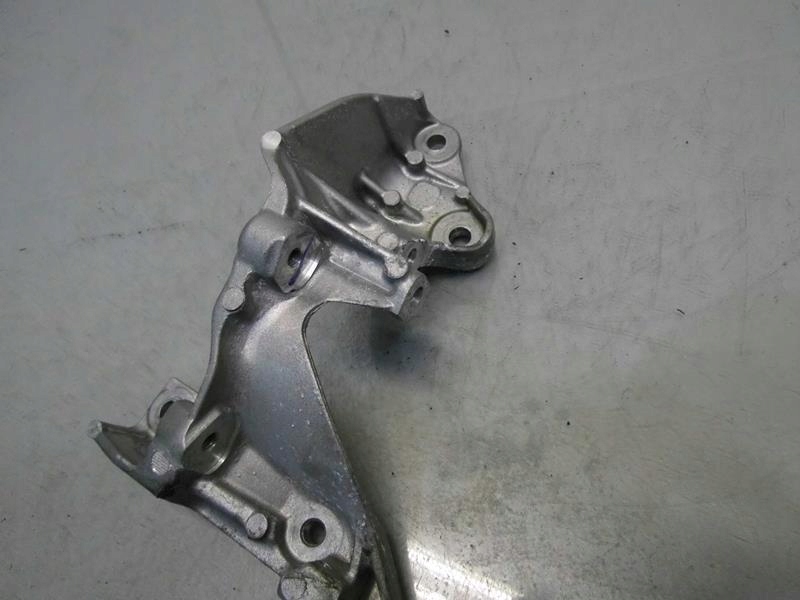 фото №3, Петля капот правий renault scenic iii lift