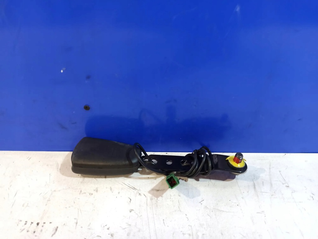 фото №1, Натягувач поперечина безпеки передній лівий volvo xc70 ii 8623450 2.4l дизель