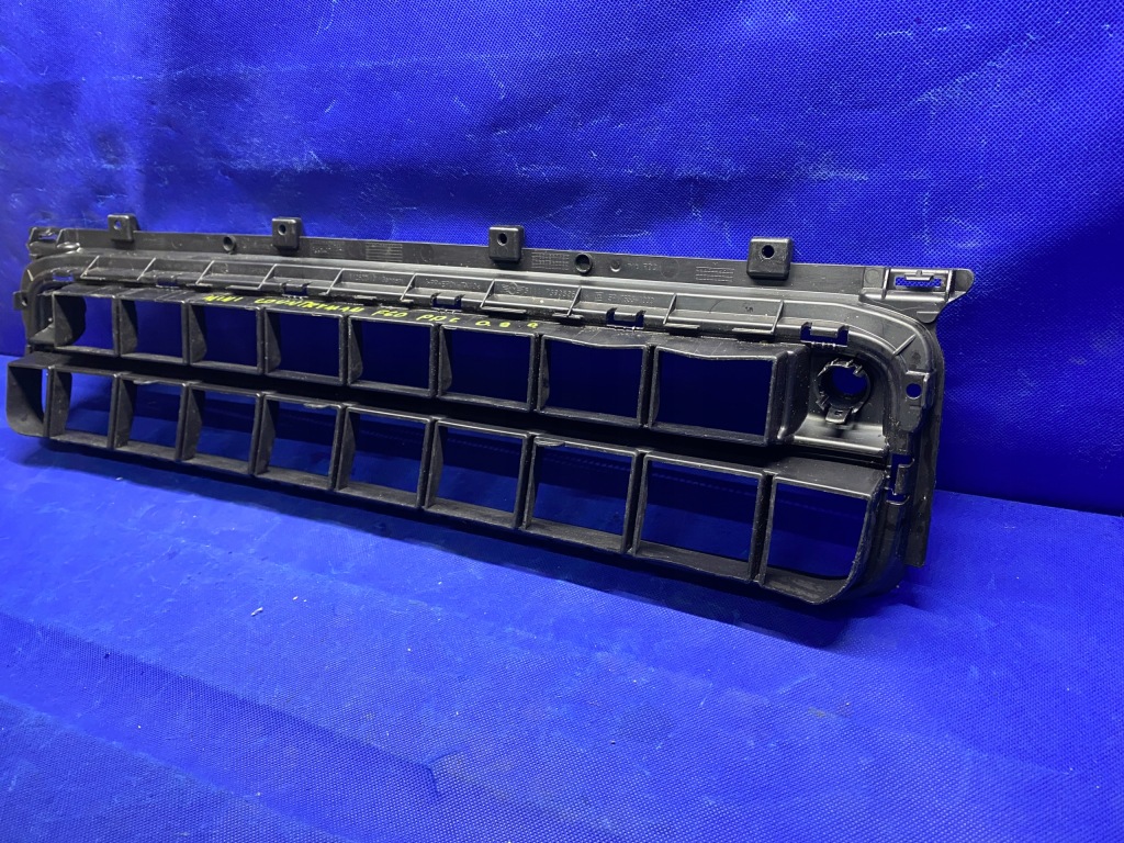 Mini countryman f60 решётка решётка радиатора передний бампера средняя pdc 7390526 с Разборки