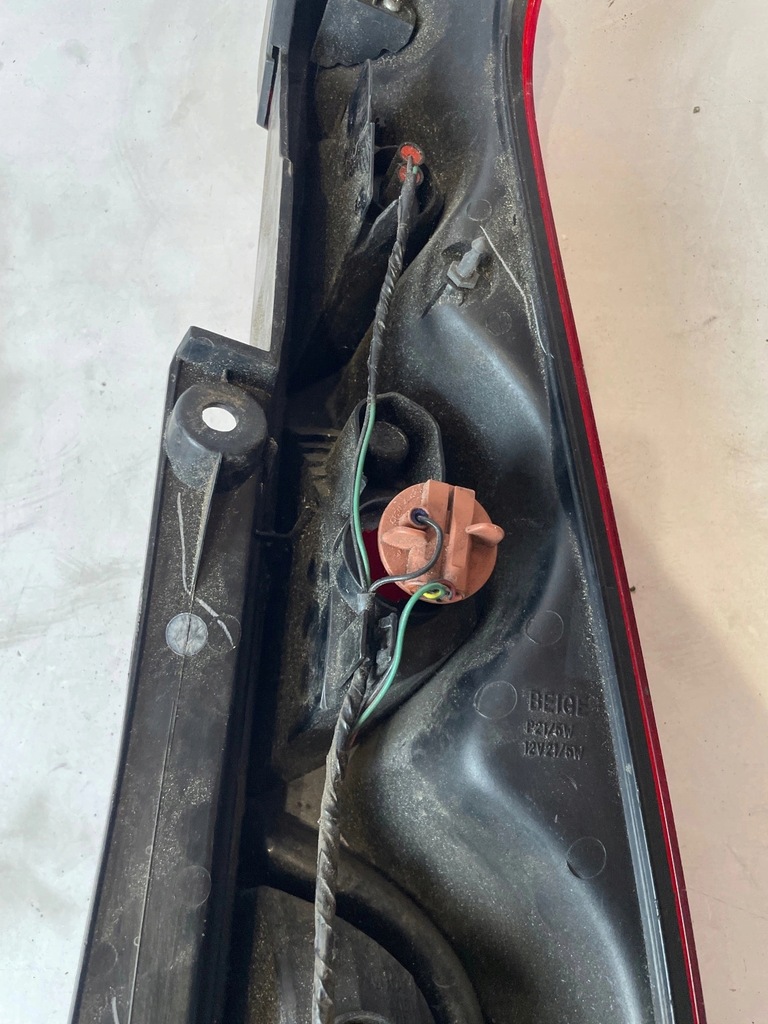 фото №9, Лампа задняя задняя левая nissan note e11 i