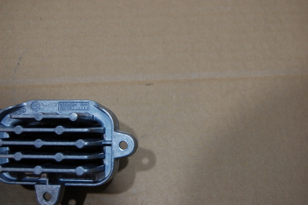 фото №4, Skoda kodiaq lift правый поворотник модуль led