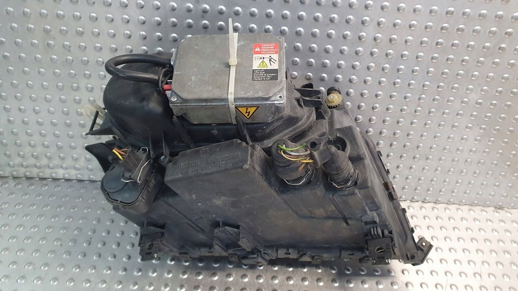 фото №8, Лампа перед ліва ксенон audi a8 d2 94-