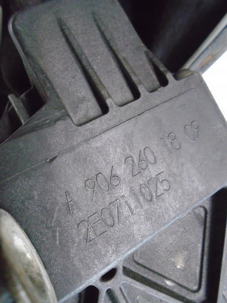 фото №5, Mercedes-benz оригинальный номер a9062601809 домкрат переключения передач