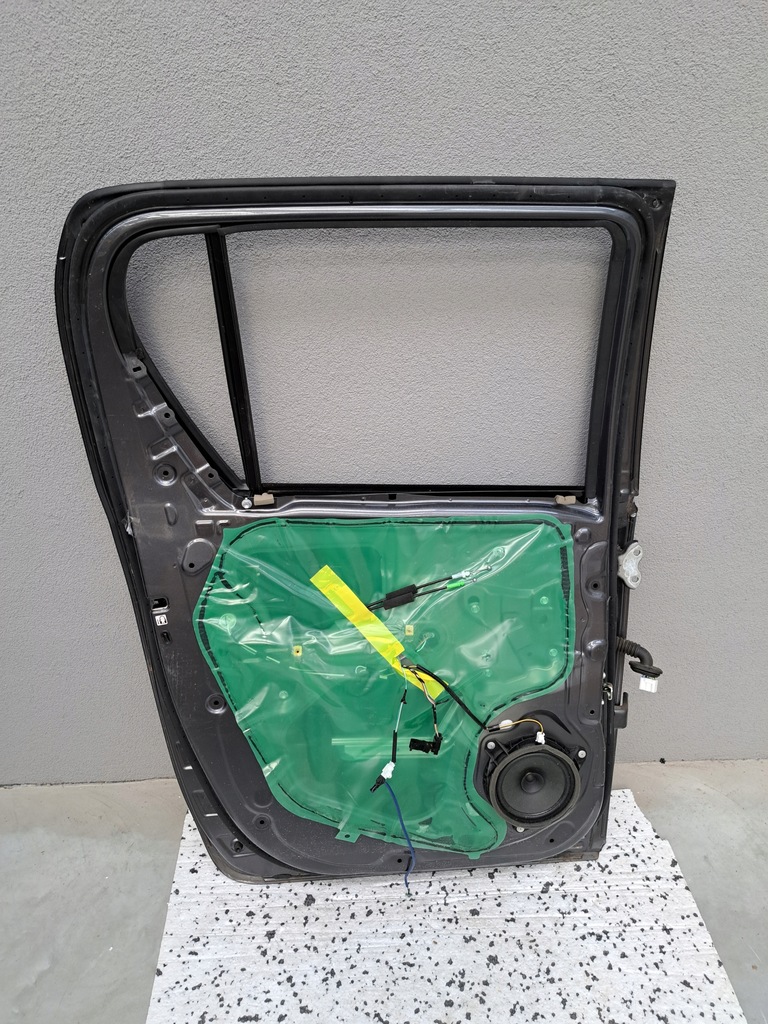 фото №7, Toyota hilux дверь левый задняя оригинал