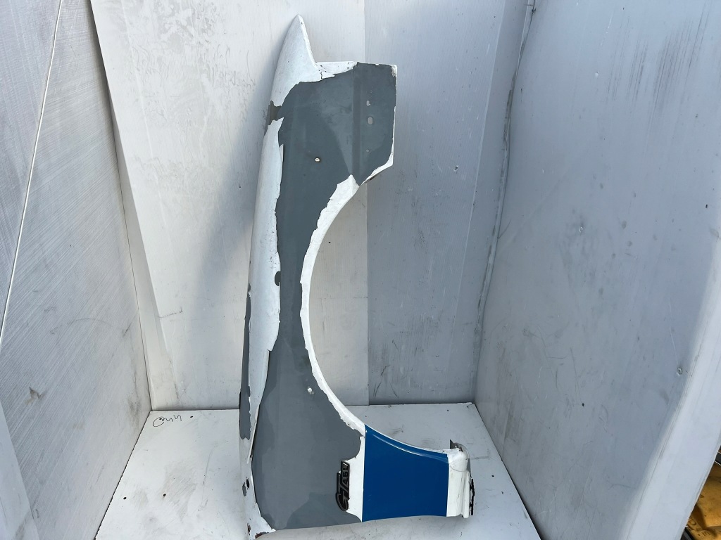 фото №1, Ford mustang правый передний крыло