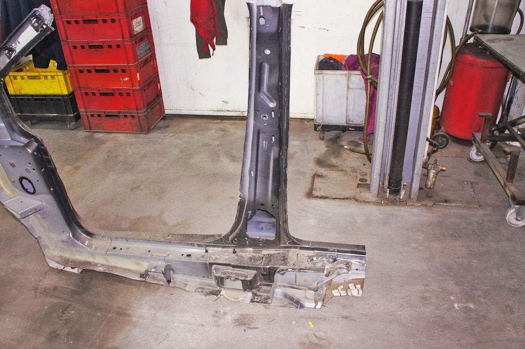 фото №6, Ng302 ford transit courier поріг блок двигуна b правий