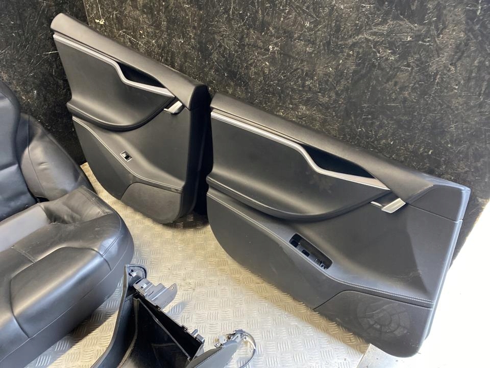 фото №8, Сидіння, заднє сидіння, комплект tesla model s 2014 панель двері підлокітник