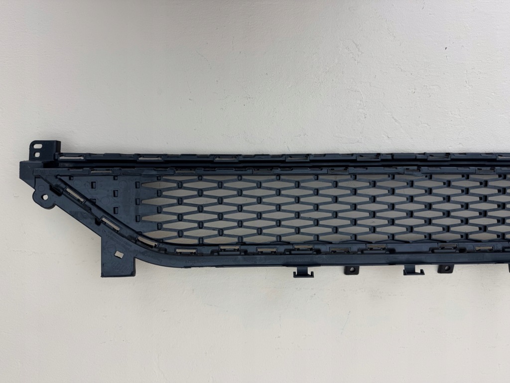 фото №12, Jaguar f-pace x761 lift r-dynamic 21r- решётка средняя бампера перед