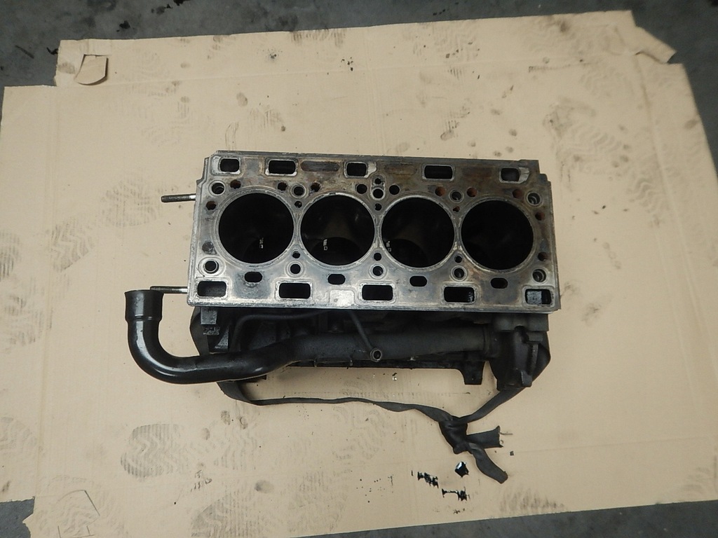 фото №1, Блок двигуна renault master 2 ii 2.2 dci 8200102320