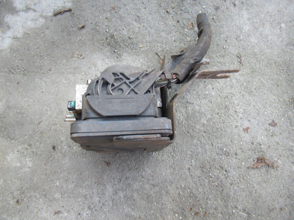 фото №1, Logan ii mcv kombi 2016 r. 1.2 насос abs 476601203r