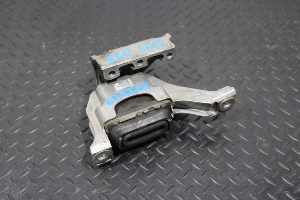 фото №1, Кронштейн подушка двигателя mini countryman r60 6779805