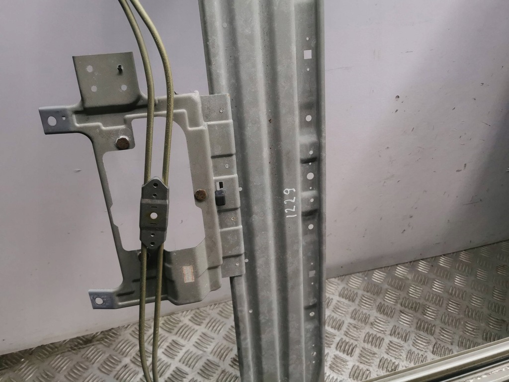 фото №8, Nissan x-trail t30 2004 люк комплект