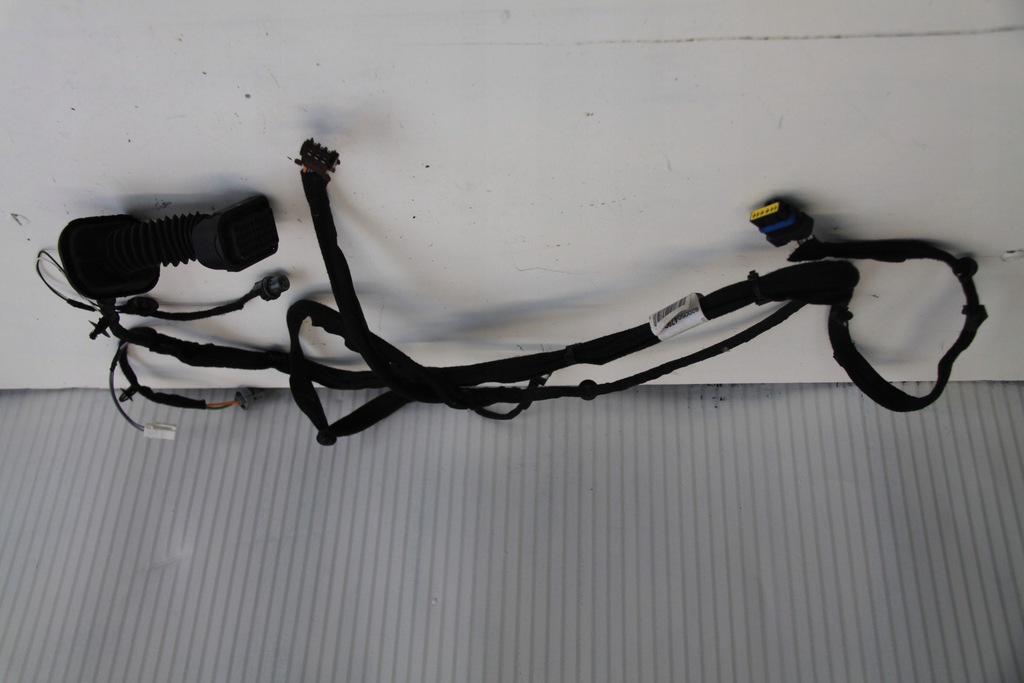 фото №1, Clio iii джгут електрична двері лівий перед 8200504970d