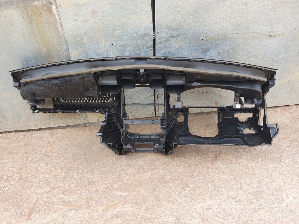 фото №6, Mercedes w204 консоль приборная панель + подушка пассажира