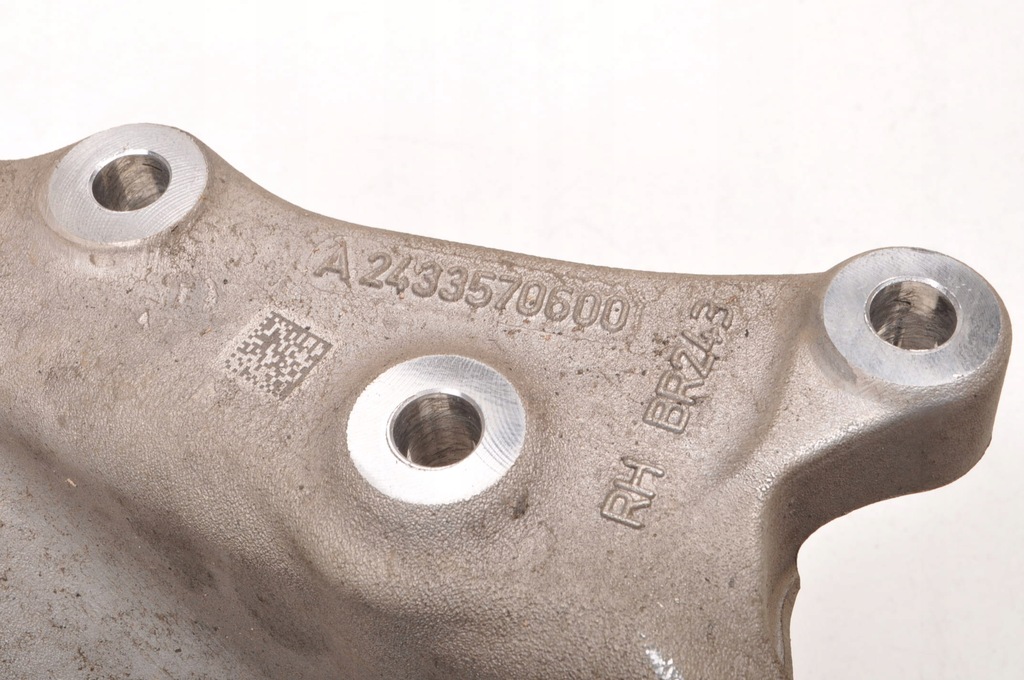 фото №6, Mercedes eqb x243 поворотный кулак правый задняя 24r a2433570600