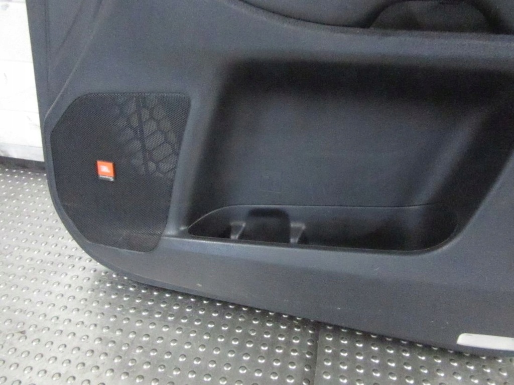 фото №14, Toyota highlander iii 2016 обшивка двері перед