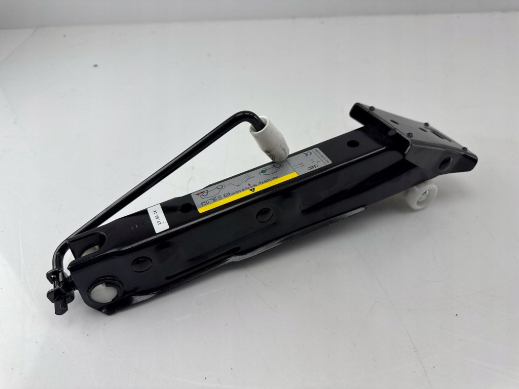 Купить Audi a6 c7 2015 с задний домкрат автомобильный