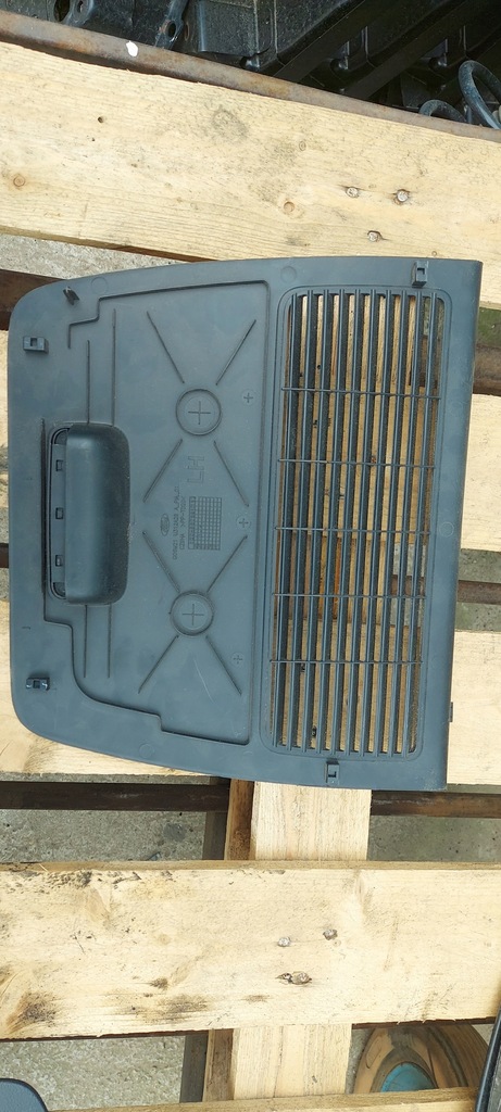 фото №1, Заглушка багажника левая ford galaxy mk3