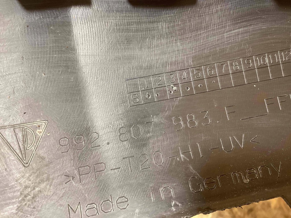 фото №10, Porsche 992 911 накладка бампера спойлер задняя 992898014an gts sport design