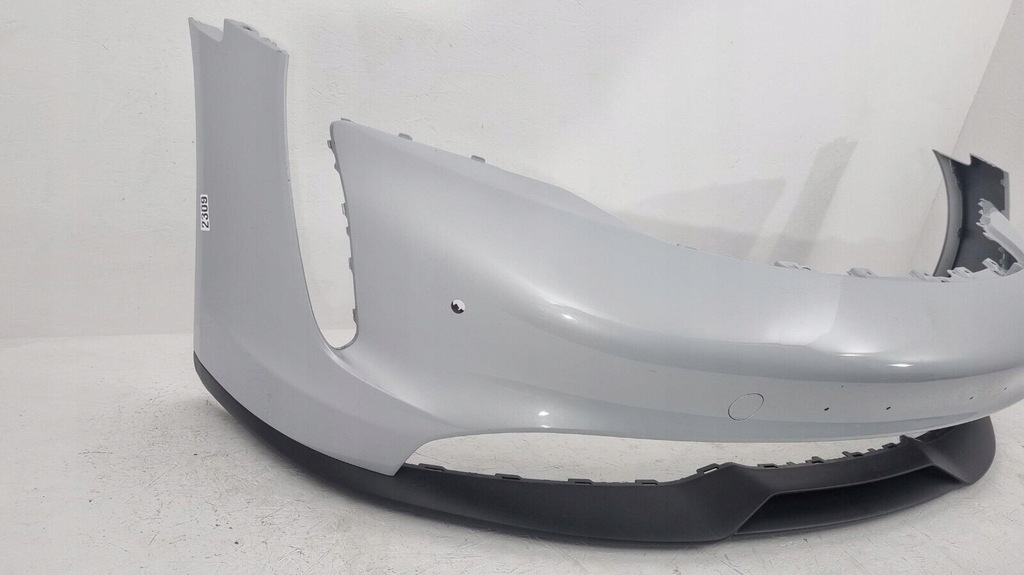 фото №12, Porsche taycan 9j1 2019- бампер передний перед 9j1807221