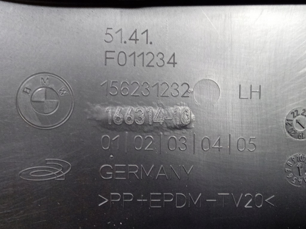 фото №4, Bmw 1 f40 оббивка двері перед ліва обшивка eu