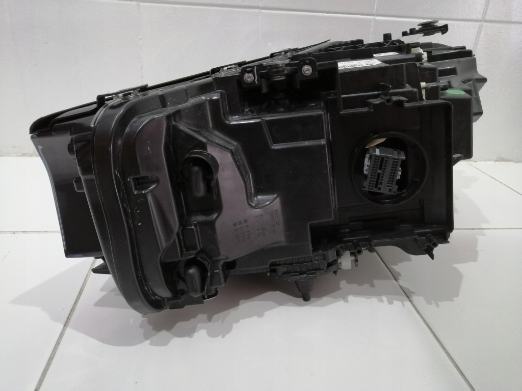Купить Лампа правая передняя перед bmw g30 g31 lift halmar 6405