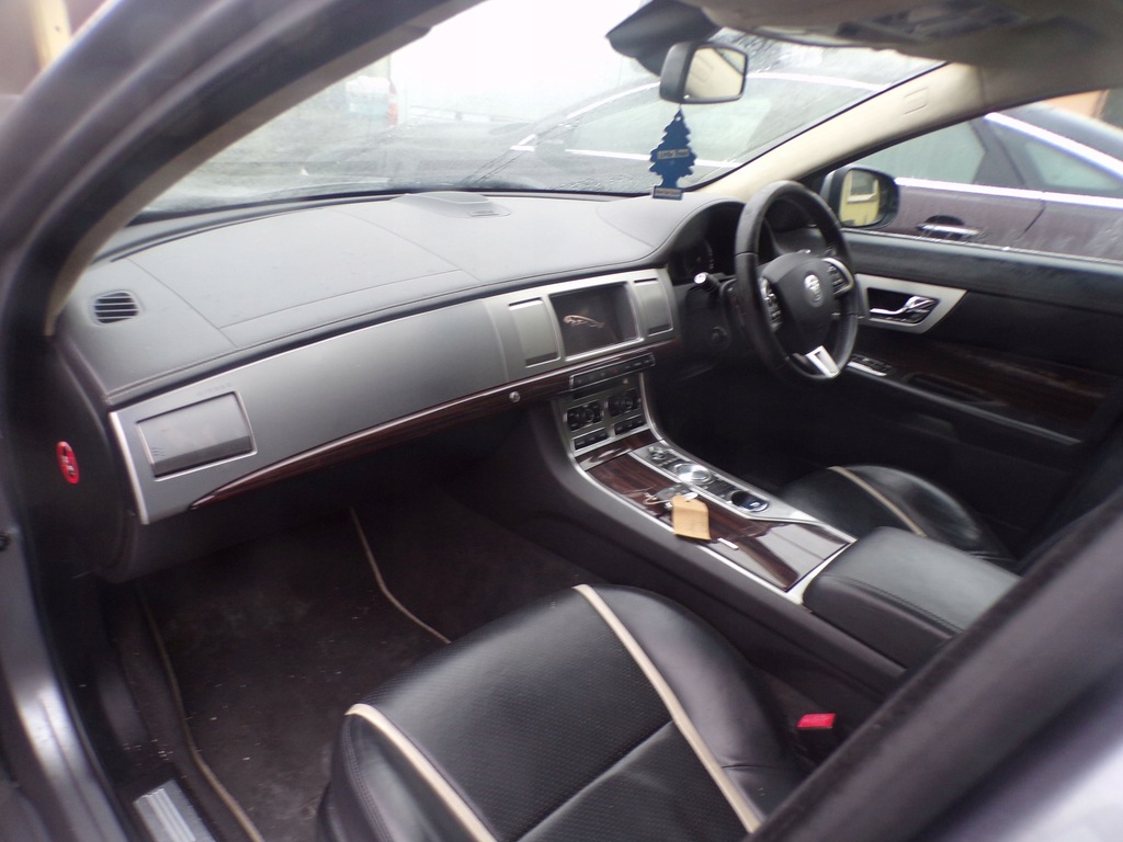 фото №8, Двері лівий задня jaguar xf lift sedan лак: ljz