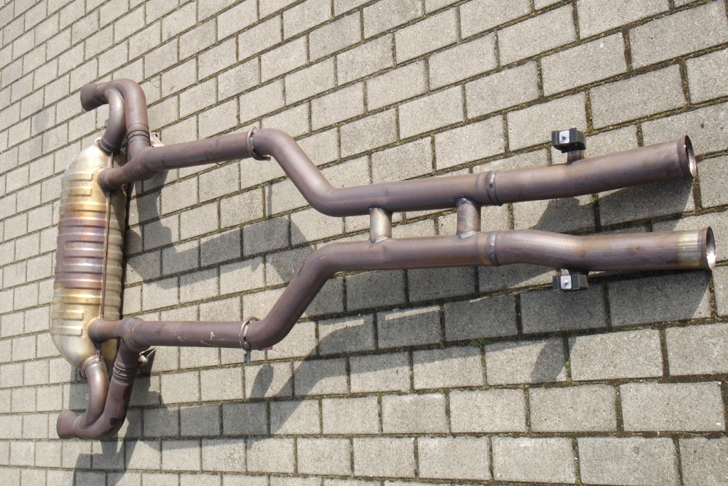 Купити Вихлоп гасник mercedes gt gtc amg w190 a1904900100