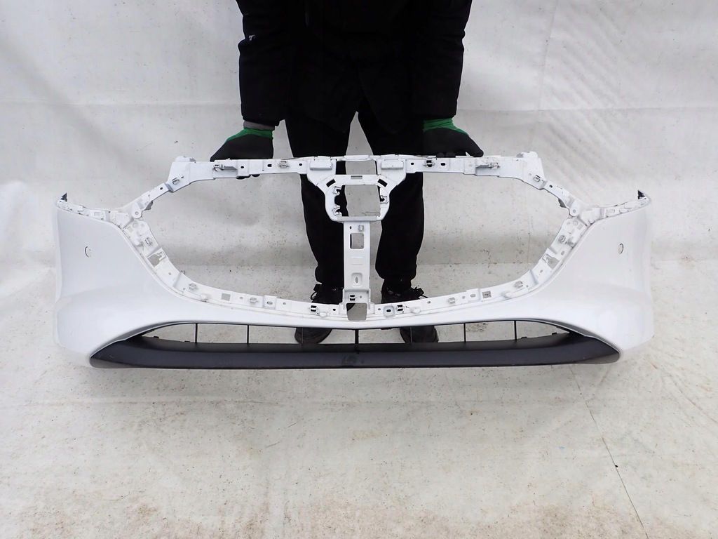 фото №1, Mazda 3 iv 19- бампер перед передній pdc