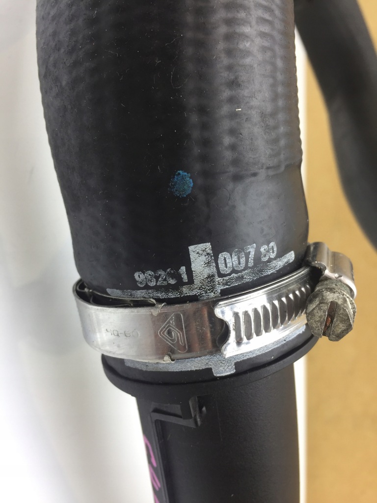 фото №4, C4 spacetourer 1.5 hdi шланг труба пабтрубок  интеркулер