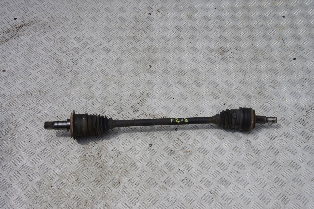 Купить Приводной вал задняя правая c238 w238 w213