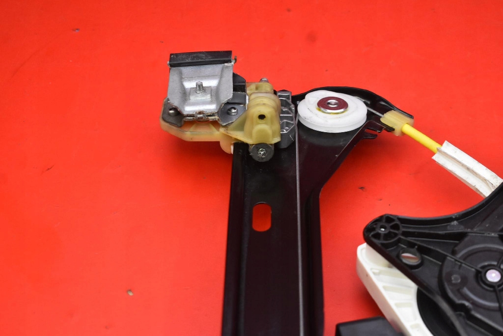 фото №12, Подъемник стекло правый задняя 935670-103 mercedes cla c117 13-16