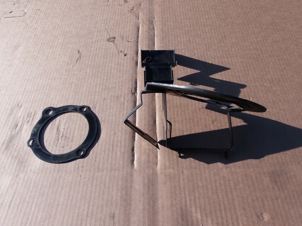 фото №4, Кронштейн амортизаторов land rover freelander i 2.0 td 4d