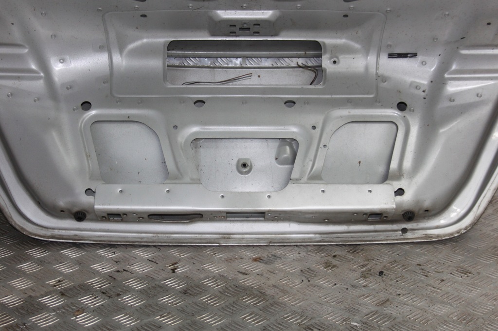 фото №5, Mercedes e w211 крышка багажника багажника 744 sedan