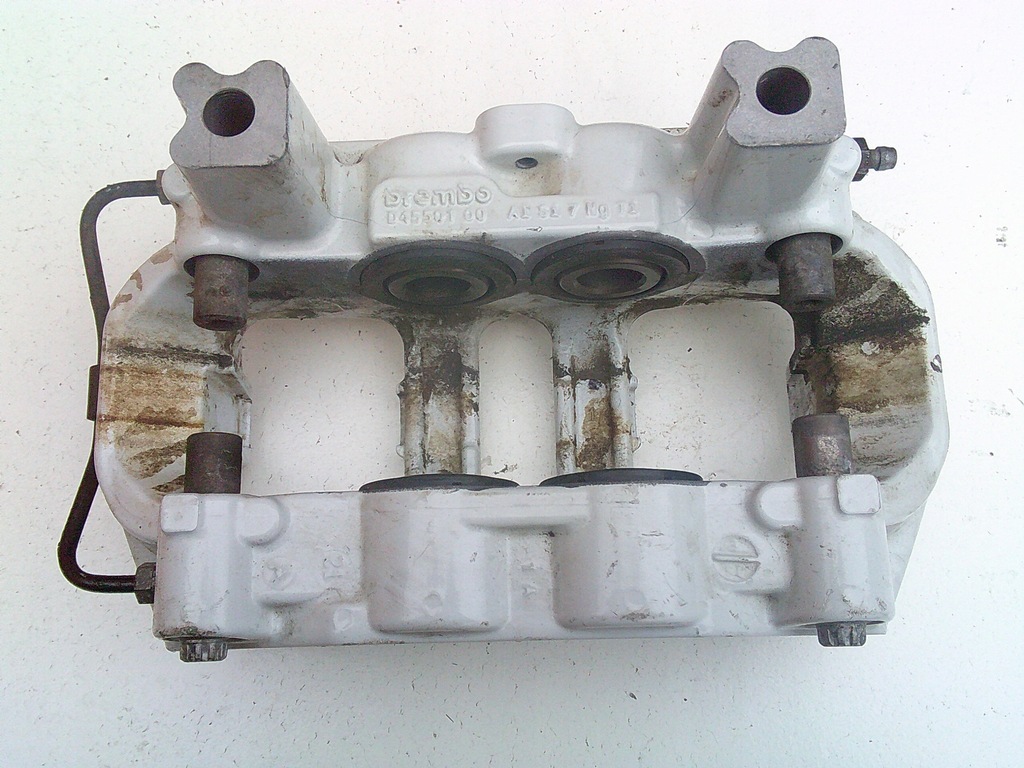 фото №13, Porsche taycan 1j1 суппорт левый задняя 1j1615123 brembo 1j1615403ad