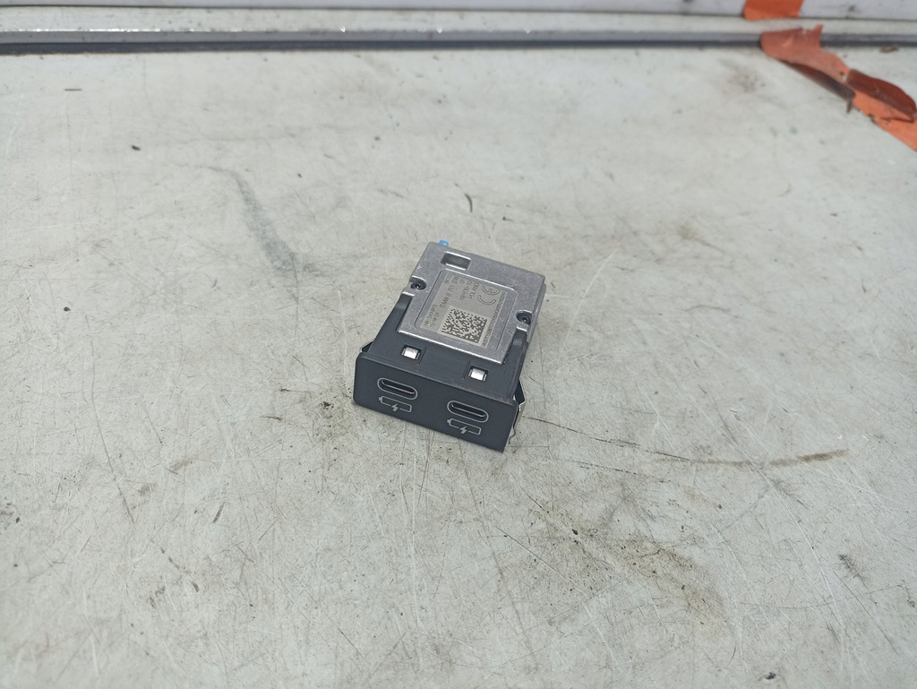 фото №1, Bmw 1 f40 разъём usb 8711938