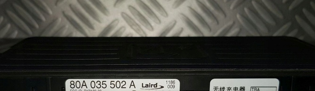 фото №10, Audi q5 80a кронштейн бардачка туннель зарядное устройство индукционная телефона 80a035502a