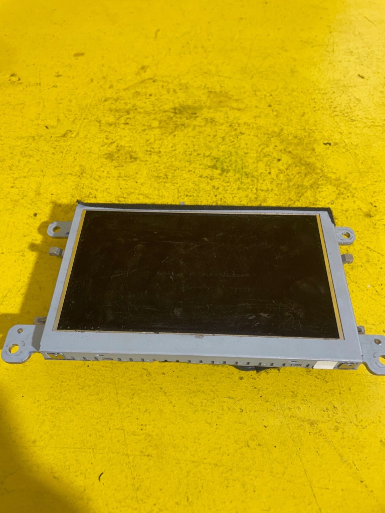 фото №1, Audi a4 b8 - дисплей 8t0919604