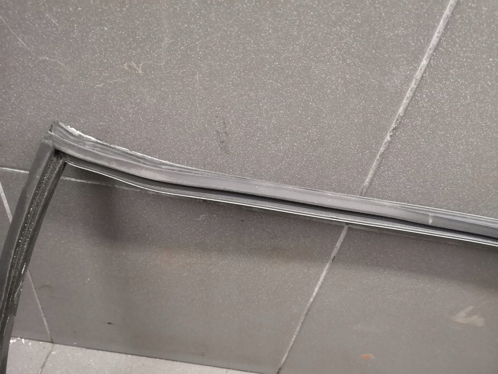 фото №11, Прокладка скло лівий задня audi a3 8l 3d